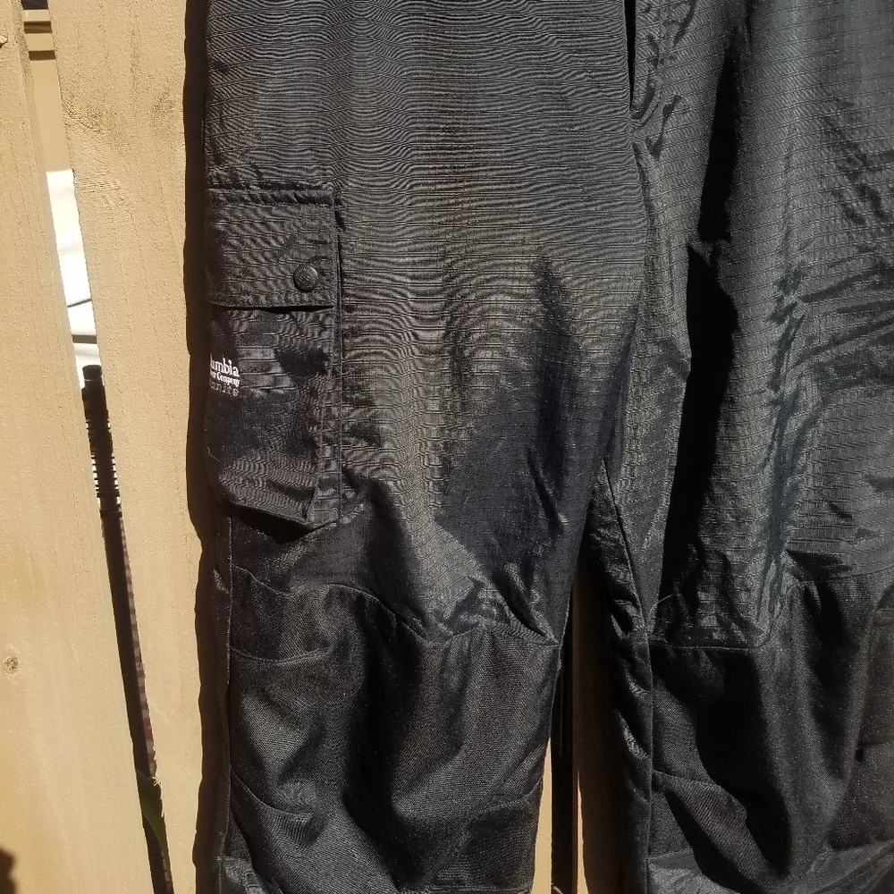 Columbia techtonite black ski pants unisex